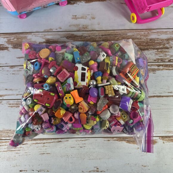 Shopkins HUGE Lot Of Loose Figures Cars Baskets 10 Pounds All Seasons & More - Picture 5 of 10